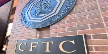 Outgoing CFTC Commissioner Warns of Growth without Guardrails